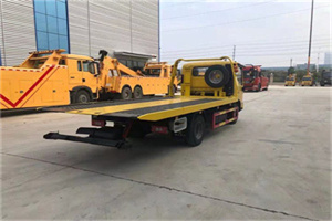 高邮非事故拖车