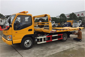 高邮哪里有拖车服务